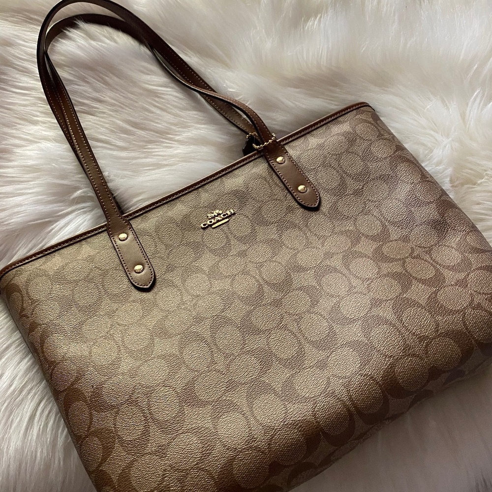 COACH TOTE BAG City Zip Tote In Signature Canvas